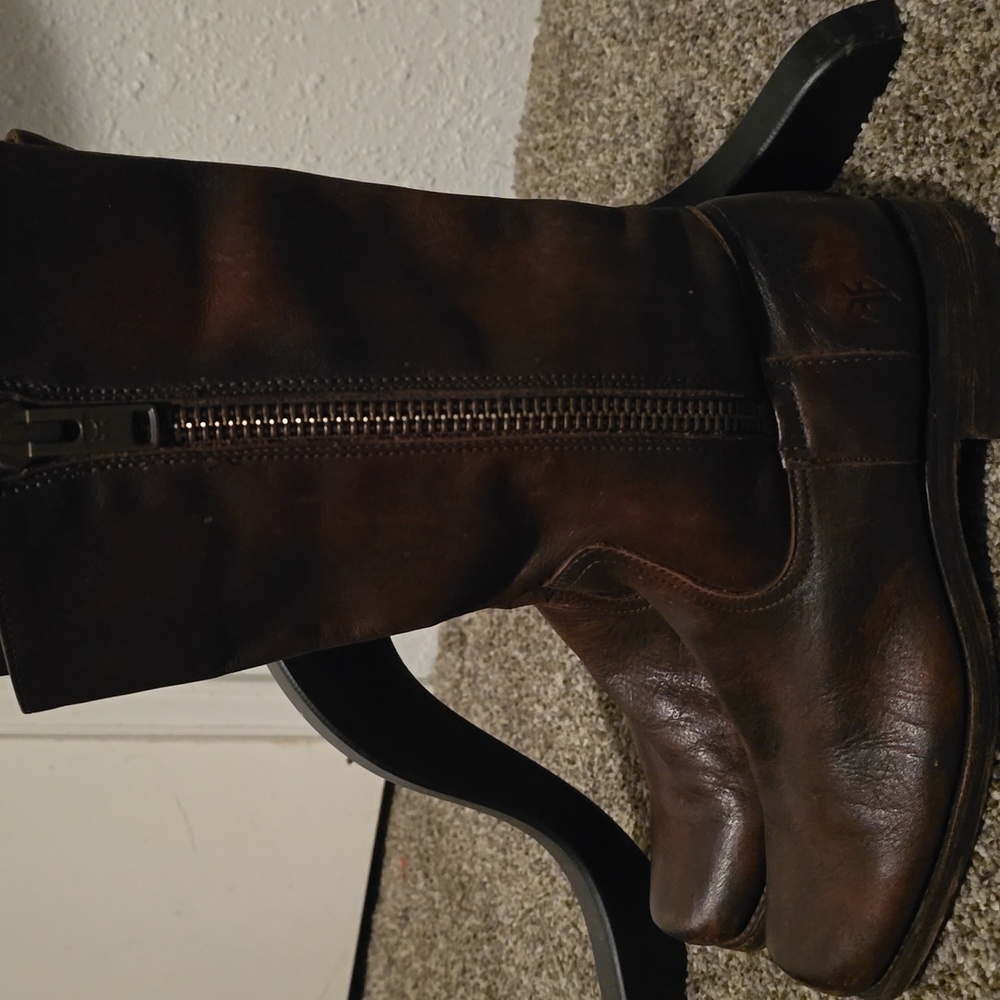 Frye boots - Picture 2 of 10